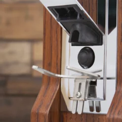 Eureka Mignon Specialita (Walnut) -Espresso Dolce Shop IMG 6428 1200x.progressive 9604b908 8fdb 4ef7 aa27 d82e8b33d1f9